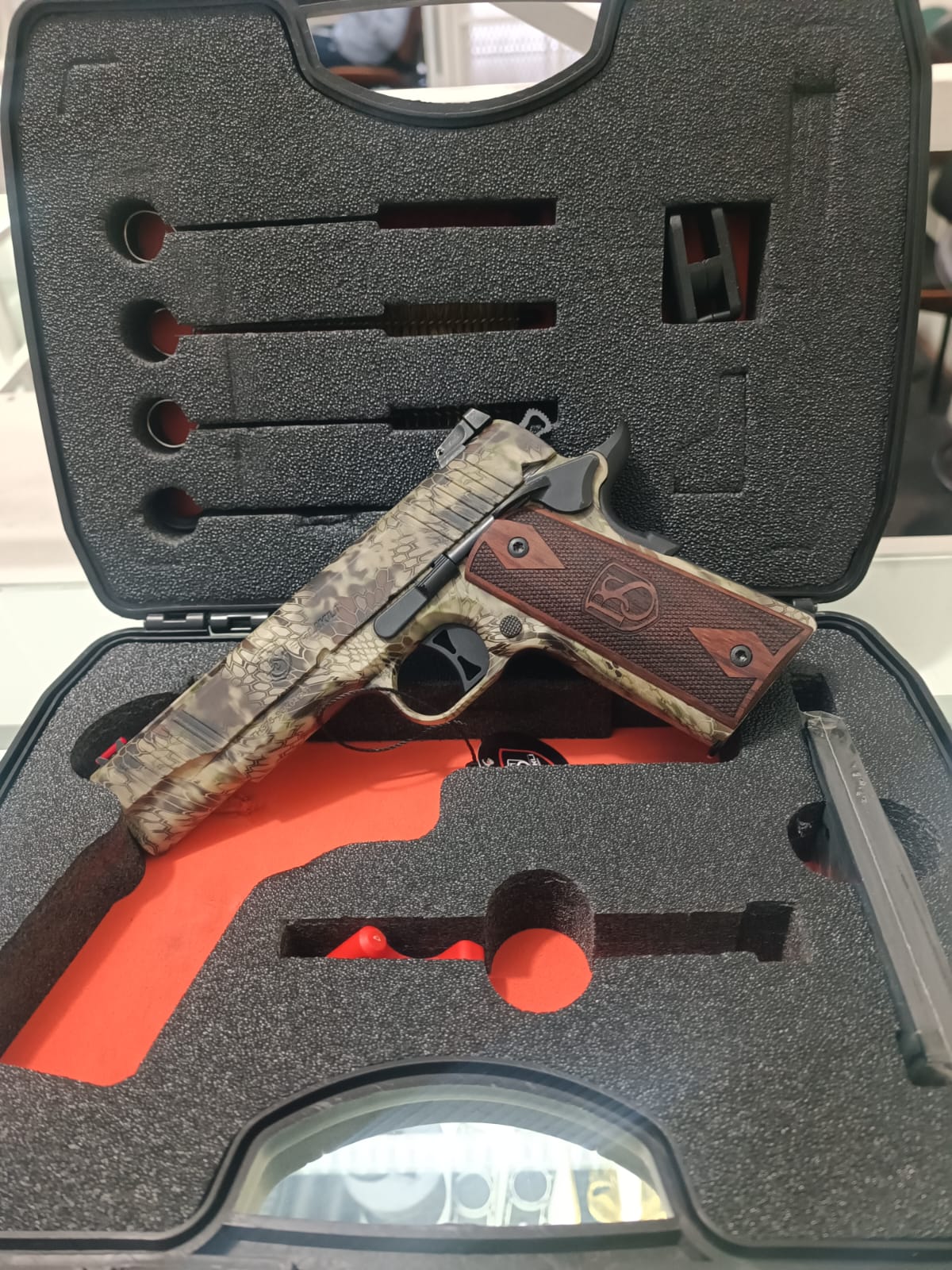 BALIKLI SILAH 1911 .45 AUTO